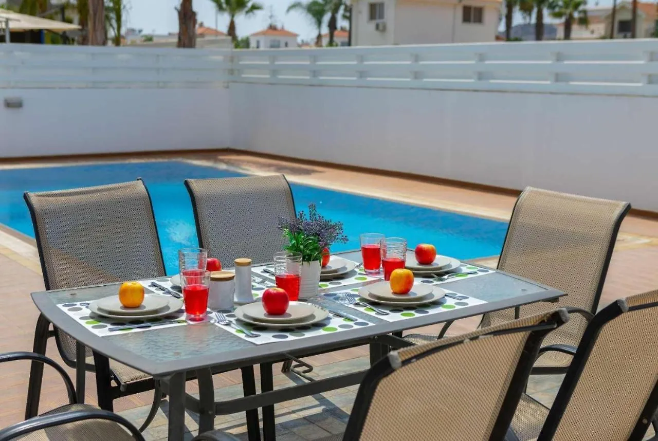 Cherry Palm Villa Protaras